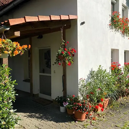 Appartement Krasny V Brane Luzickych Hor *